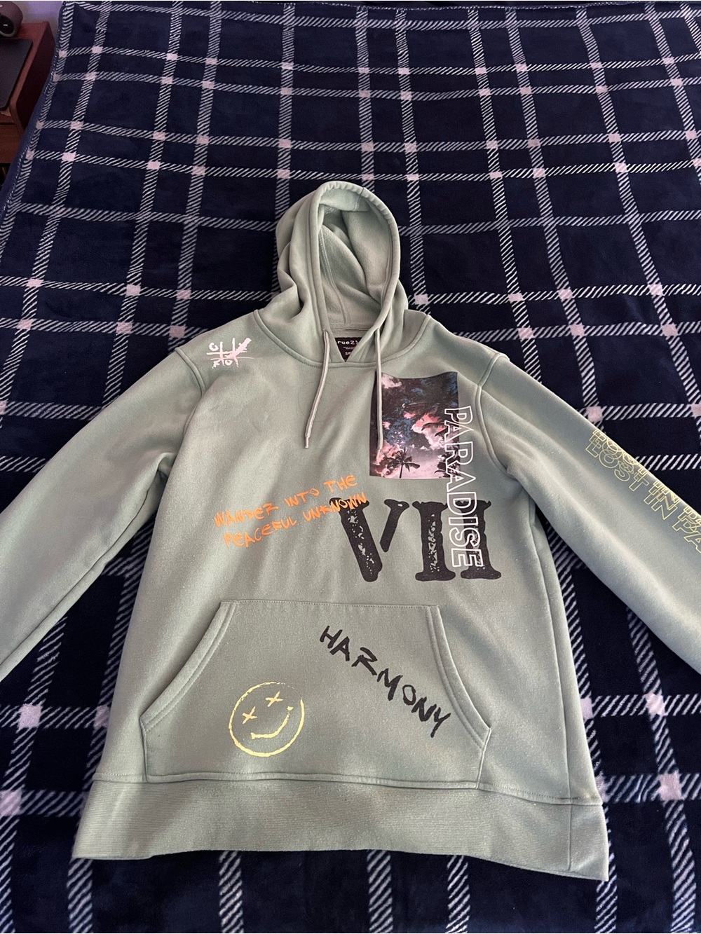 Mint Green Graphic Hoodie Size Small